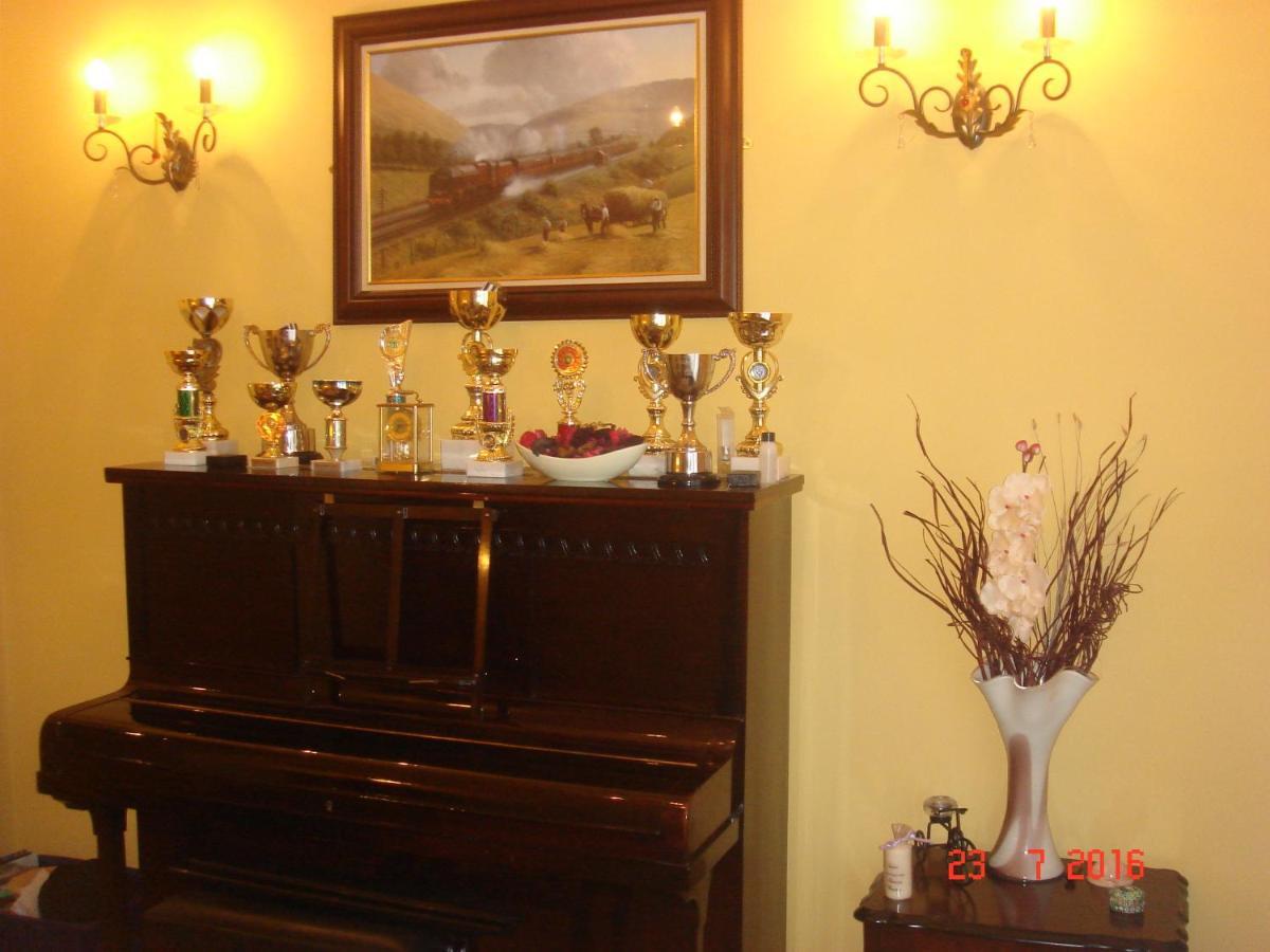 Fiddlers Rest Bed & Breakfast คิลลาร์นีย์ ภายนอก รูปภาพ